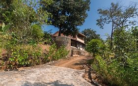 Saffronstays Sunkissed - 2 Bedroom Infinity Pool Villa In Mulshi